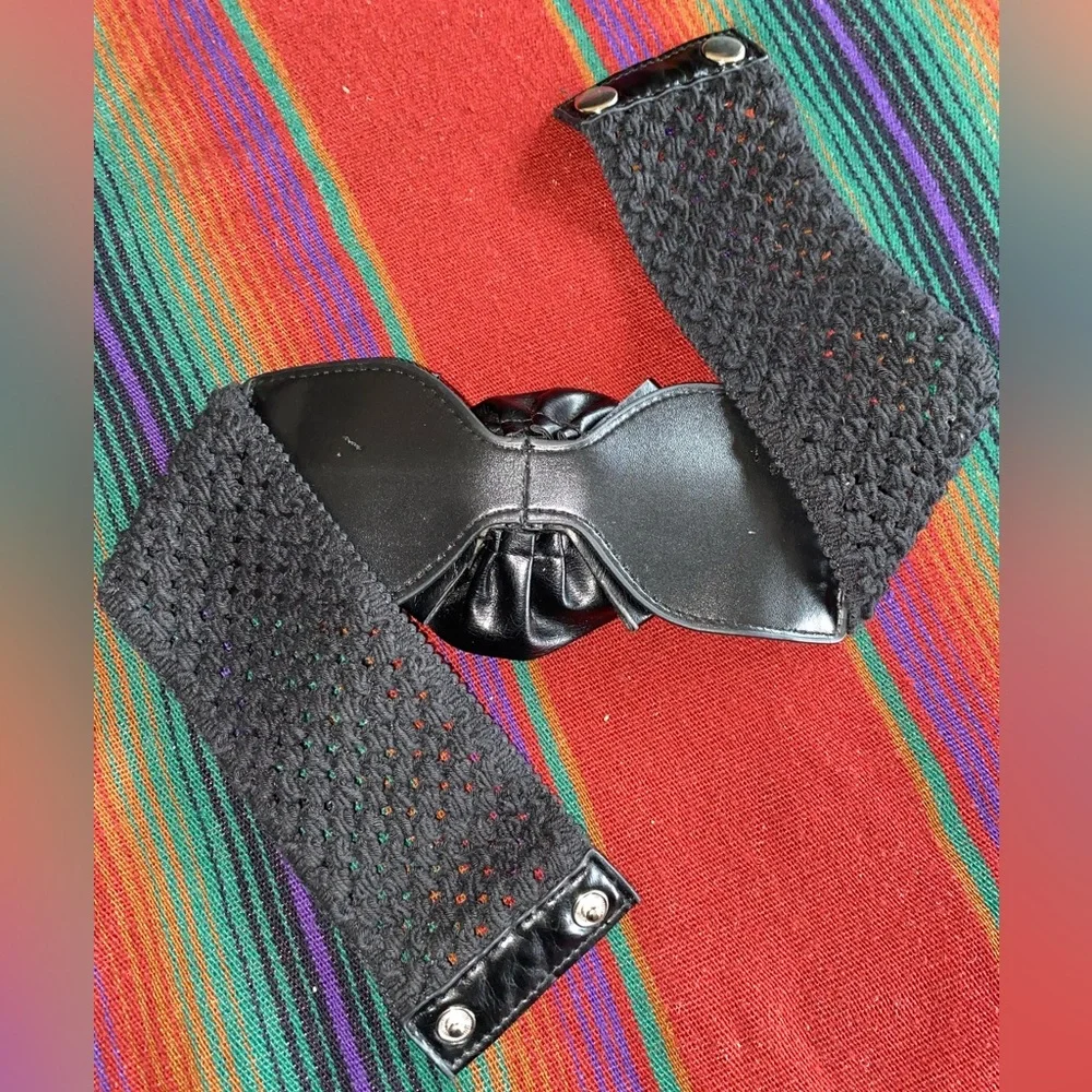Vinyl/Knit Black Rose Belt with Silver Metal Snaps! Never used! Small.